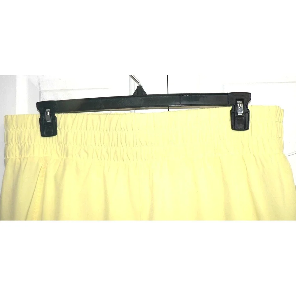 Zella Women's Elastic Wide Waistband Aero‎ Running Shorts in Yellow Elfin 2XL